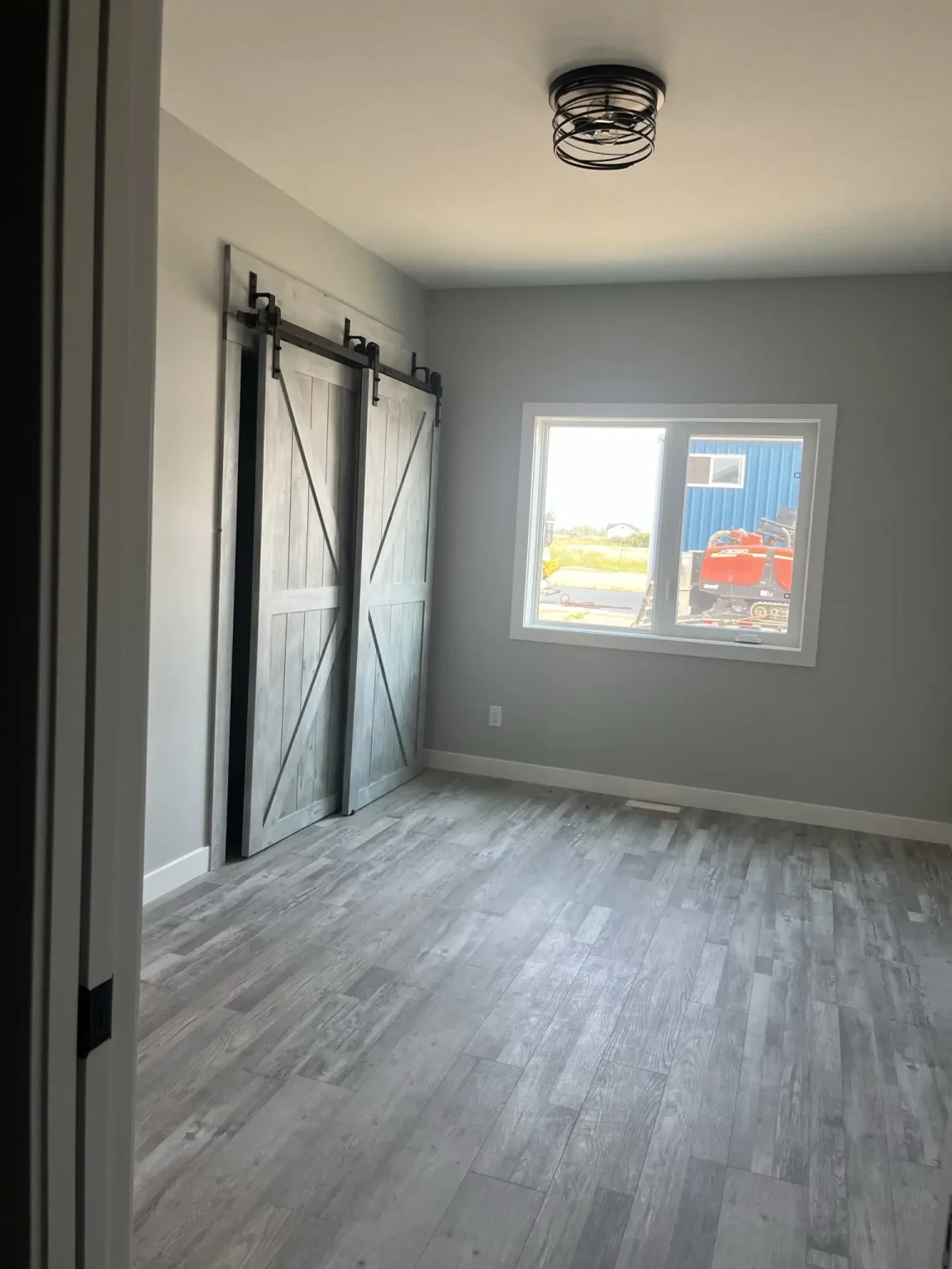 Beryl 2B Master Bedroom Toward Windows and Walk-in
