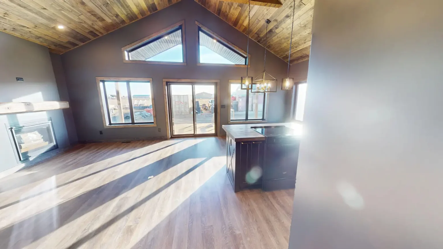 Beryl 5B Hall Toward Front