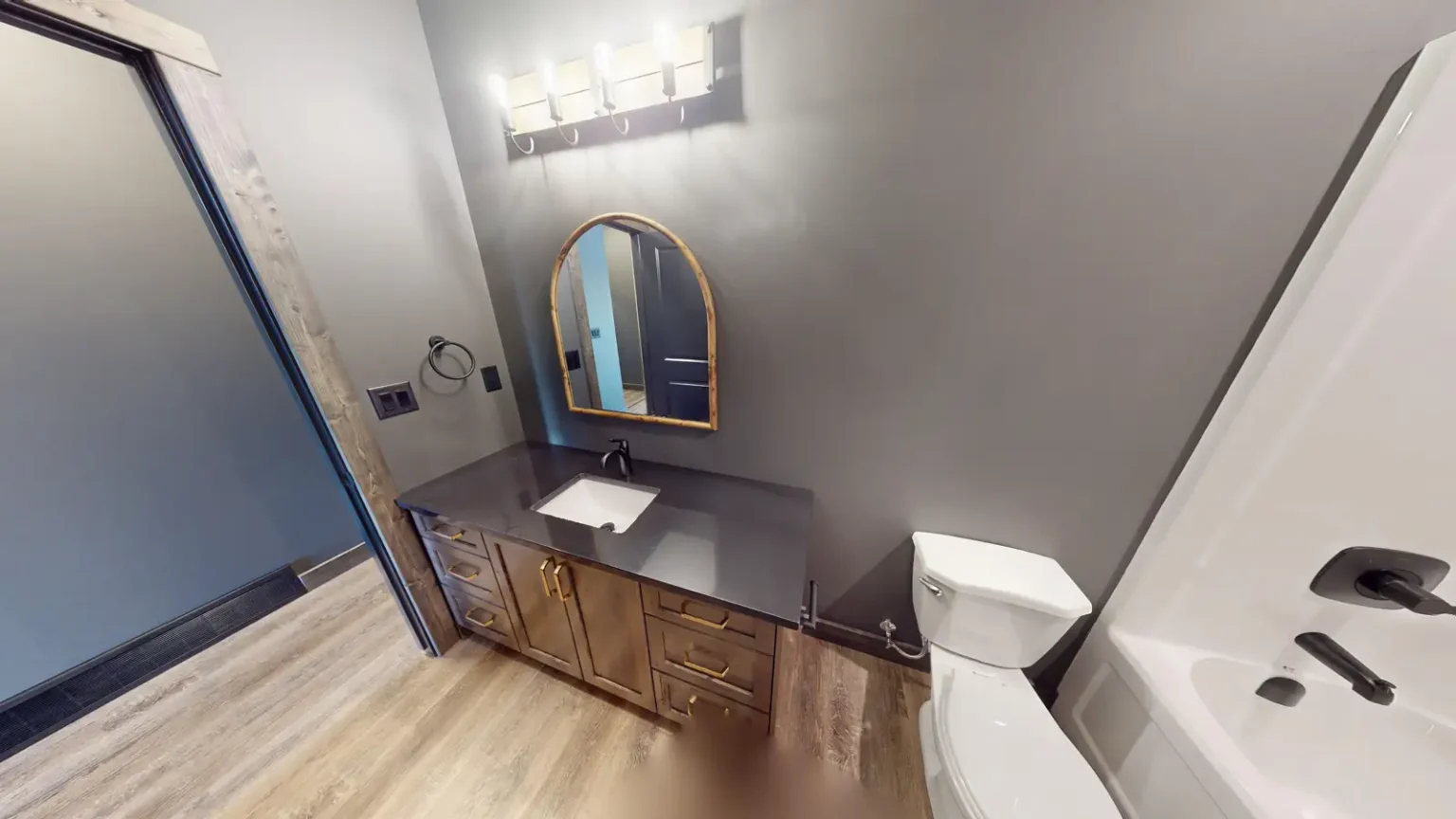 Beryl 5B Main Bath Vanity