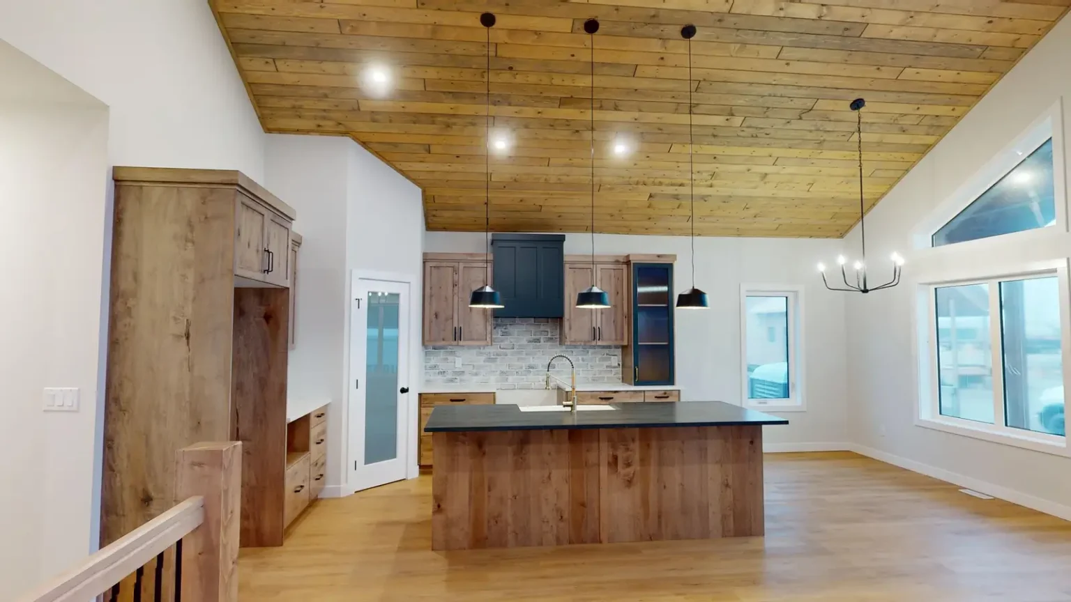 Beryl 9 Kitchen and Dining Rooms