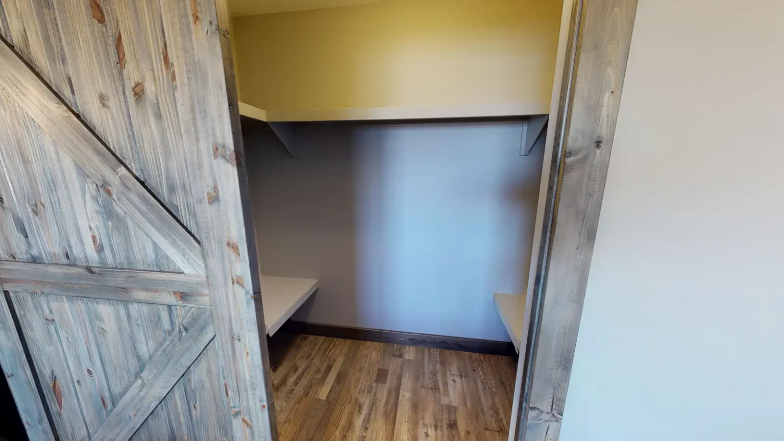 Moonstone 5C Master Closet