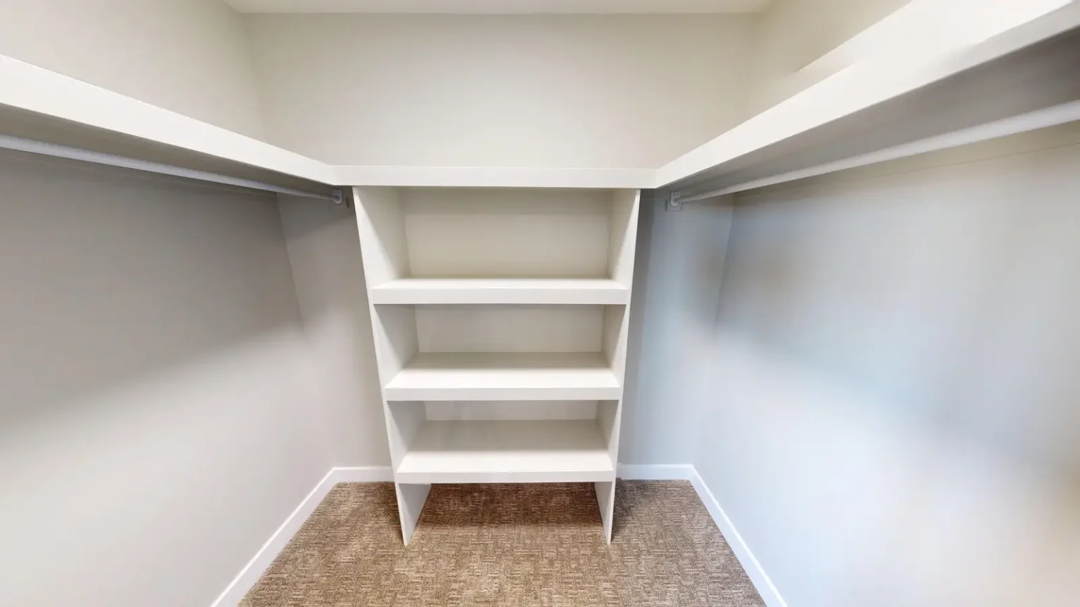 Rhinestone 5 Master Walk-in Closet