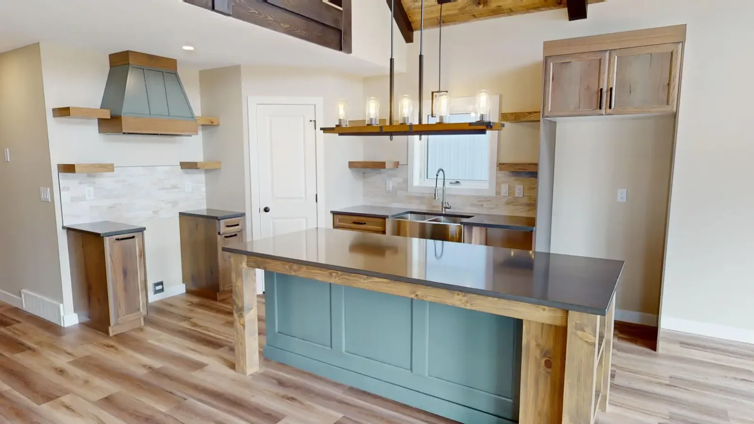 Rhinestone 6 Kitchen