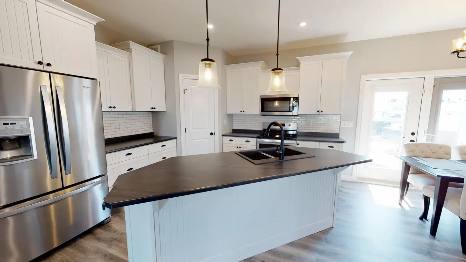 Tiger Eye Kitchen Cabinetry